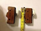 10bs210 Honeywell Pair Of Vintage