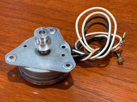 10-004-01 Bic 960 Turntable Parts - Motor