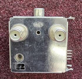 5589332v Hitachi Vcr Rf Modulator Block Assembly Removed From Working Unit
