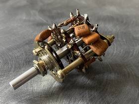 S10-2113-05 Kenwood Model 500/600/650 Rotary Loudness Switch Parting Out 600