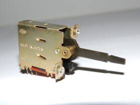 S33-2035-05 Kenwood Super Eleven Mac On-off 2 Position 6 Pin Switch