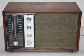 4rc96 Rca Rare Victor Am/fm Stereo Model Vintage Radio Working/good Sound Sn 848