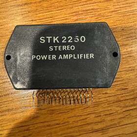 Stk2250 Sanyo Stereo Power Ampifier Ic - Pulled Out Of A Working Unit