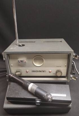 Crr-4b Sony Vintage Wireless Microphone Receiver Model As/is For Parts-repair