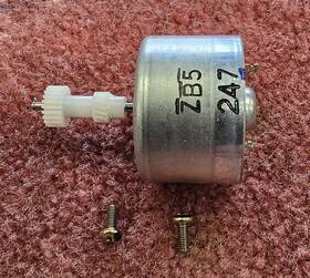X-3356-638-1 Sony Reel Motor Assembly With Gear And Mounting Bolts