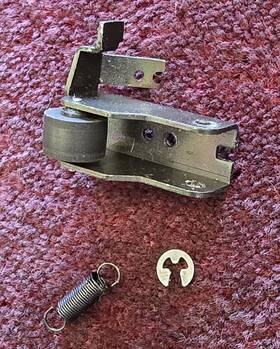 5800955400 Tascam Pinch Roller Arm Assembly With Spring And C Clamp
