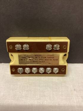 Uc-234 Vidiare Vintage Vidaire Universal Tv Fm And Color Coupler