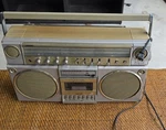 Panasonic RX-5150 Boombox Am/fm Cassette Player Headphone Jack Silver/gold. Fixed Price $210.00.