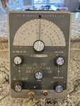 Heathkit Rf Signal Generator IG-102 Lights Up! (not Tested Thoroughly). Fixed Price $70.00.