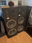 Sherwood S-2125 4-WAY Standing Speakers, 175W Rms, Wired, Black, Pair. Fixed Price $127.50.
