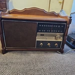 Vtg Rca Victor RHC37L Maple Am/fm Tabletop Radio 15.5X 11.5 X8.5" Excond Works!. Fixed Price $49.99.