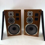 Yamaha NS-670 3-WAY Hifi Speaker Pair Brown. Fixed Price $649.99.