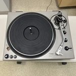Vintage Technics SL-1650 Direct Drive Automatic Turntable Stacking Spindle Read. Fixed Price $299.00.